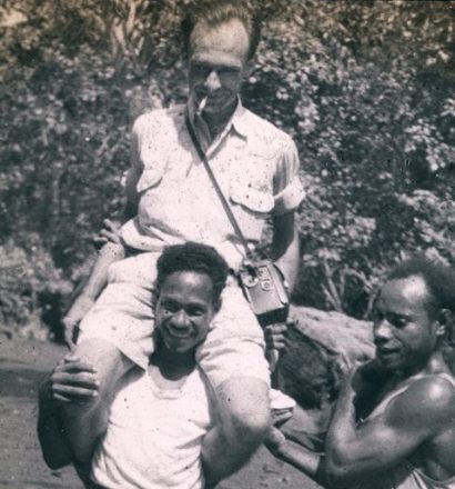 Dick Leiker in Nieuw Guinea